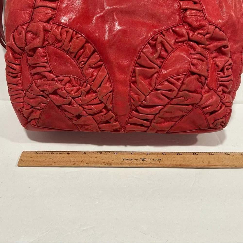 Badgley Mischka Red Ruffled Leather Shoulder Tote Handbag 19